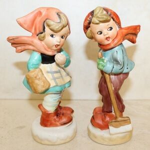 Vintage Wales Hansel and Gretel figurines (set of 2)